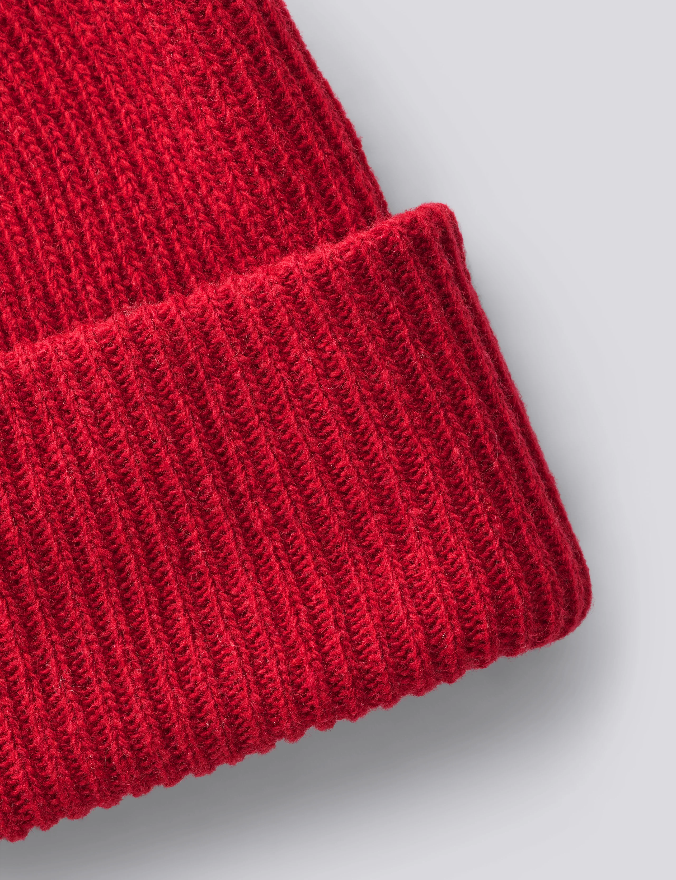 RELAX RIB BEANIE - RED - Image 3